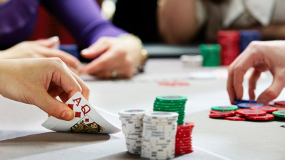 Đắm chìm trong cuộc chơi - Hành trình trở thành vua cờ bạc thế giới